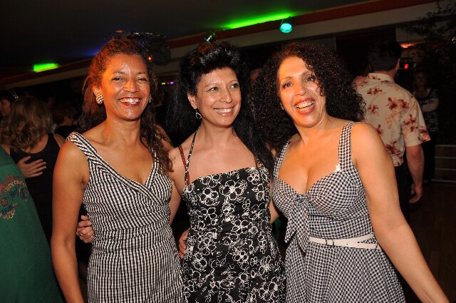 min 2009 05 06 cargo club 198
